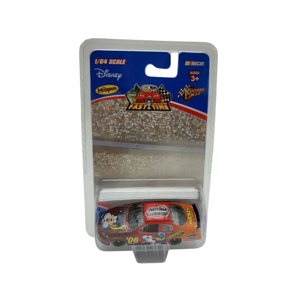 Disney Nascar Mickey Donald Duck Daytona 500 2006 48th Annual Race 1/64‎ Diecast